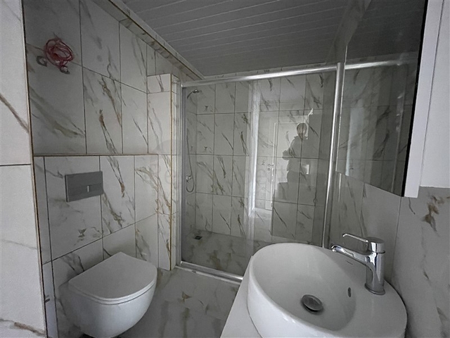 شقة بسعر اقتصادي - غرفة وصالة -في الانيا 