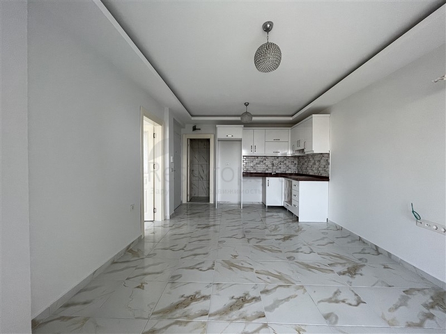 شقة بسعر اقتصادي - غرفة وصالة -في الانيا 