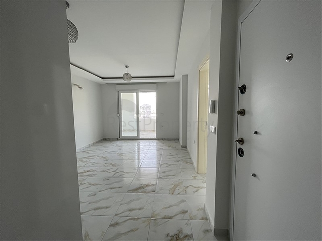 شقة بسعر اقتصادي - غرفة وصالة -في الانيا 