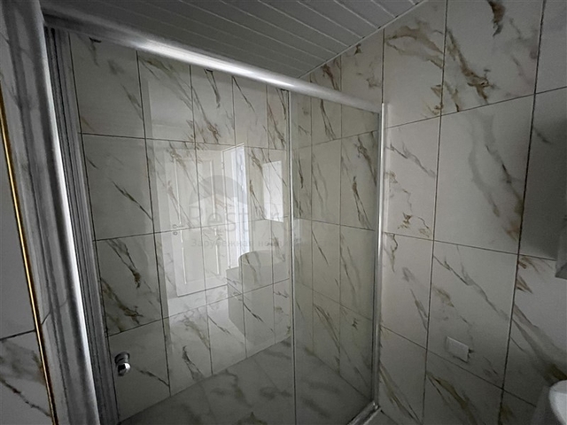 شقة بسعر اقتصادي - غرفة وصالة -في الانيا 