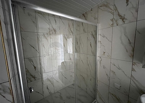 شقة بسعر اقتصادي - غرفة وصالة -في الانيا 