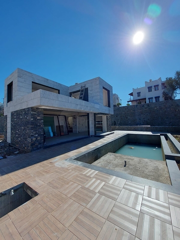 فلل مستقلة فاخرة - ضمن مجمع حديث - في بودروم 