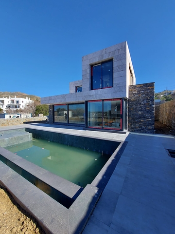 فلل مستقلة فاخرة - ضمن مجمع حديث - في بودروم 