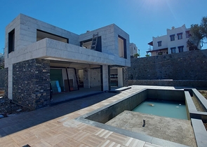 فلل مستقلة فاخرة - ضمن مجمع حديث - في بودروم 