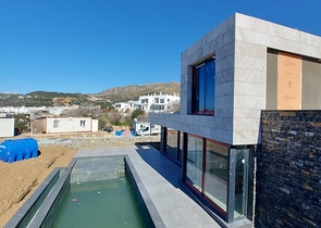 فلل مستقلة فاخرة - ضمن مجمع حديث - في بودروم 