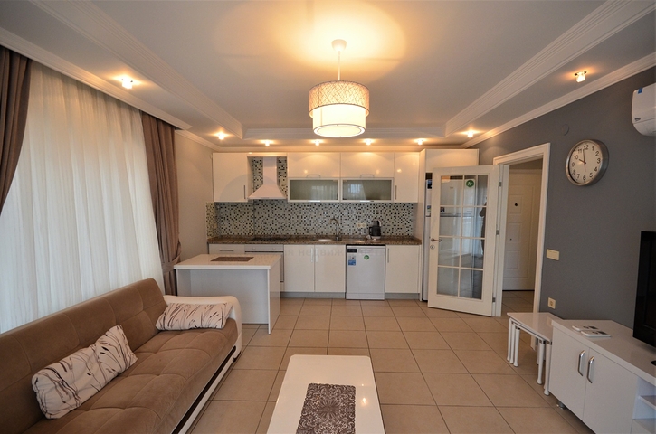 مناسبة للسكن والاستثمار -في موقع مركزي مميز -شقة 1+1 مفروشة -توسمور / الانيا 