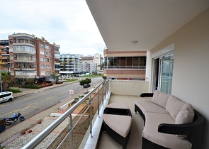 مناسبة للسكن والاستثمار -في موقع مركزي مميز -شقة 1+1 مفروشة -توسمور / الانيا 