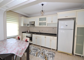 سعر اقتصادي -شقة غرفتين وصالة -مفروشة -في مهموتلار / الانيا 