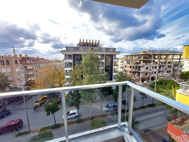 موقع ممتاز - شقة غرفة وصالة - مفروشة -في مركز الانيا 