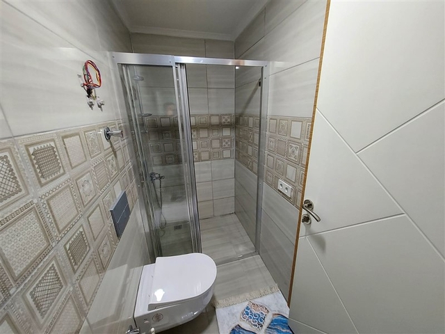 موقع ممتاز - شقة غرفة وصالة - مفروشة -في مركز الانيا 