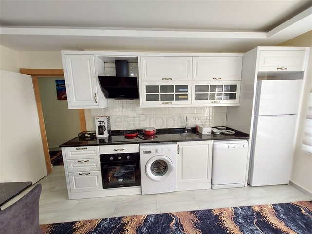 موقع ممتاز - شقة غرفة وصالة - مفروشة -في مركز الانيا 