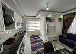 موقع ممتاز - شقة غرفة وصالة - مفروشة -في مركز الانيا 