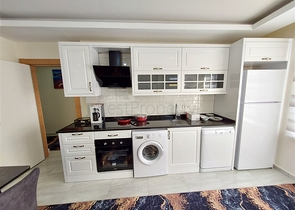 موقع ممتاز - شقة غرفة وصالة - مفروشة -في مركز الانيا 