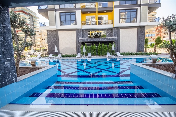 مجمع حديث انيق -شقة 2 غرفة وصالة -مطبخ منفصل -في مهموتلار / الانيا 