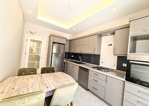 مجمع حديث انيق -شقة 2 غرفة وصالة -مطبخ منفصل -في مهموتلار / الانيا 