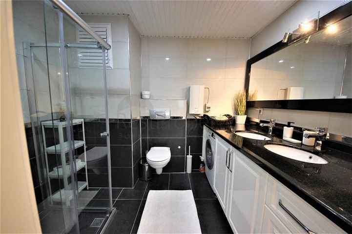 شقة عائلية -تصميم انيق - 3 غرف نوم وصالة -في مهموتلار / الانيا 