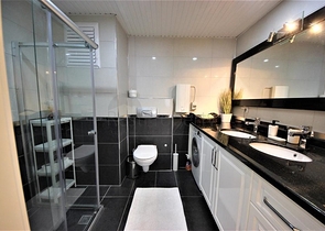 شقة عائلية -تصميم انيق - 3 غرف نوم وصالة -في مهموتلار / الانيا 