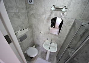 شقة عائلية -تصميم انيق - 3 غرف نوم وصالة -في مهموتلار / الانيا 