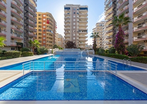 طابق مرتفع -شقة 2 غرفة وصالة - مفروشة -في مهموتلار / الانيا 