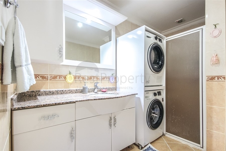 قريب من البحر - شقة 2 غرفة وصالة - مفروشة -في مهموتلار / الانيا 