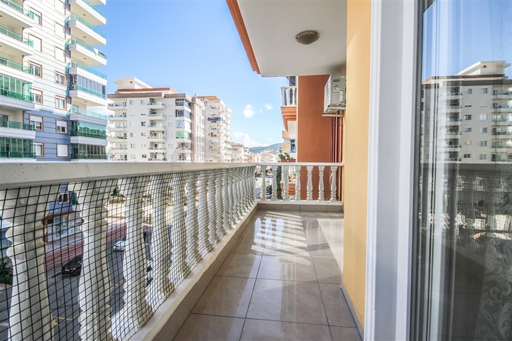 قريب من البحر - شقة 2 غرفة وصالة - مفروشة -في مهموتلار / الانيا 