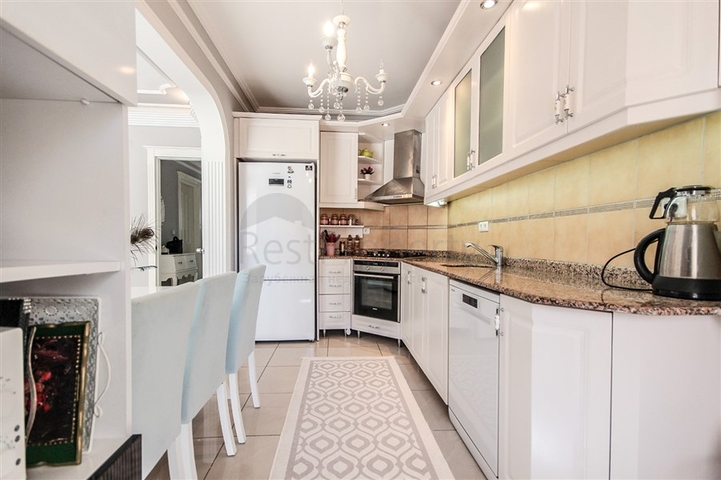 قريب من البحر - شقة 2 غرفة وصالة - مفروشة -في مهموتلار / الانيا 