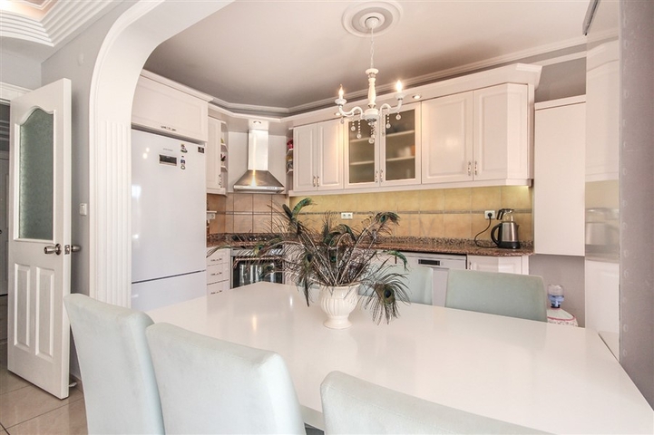 قريب من البحر - شقة 2 غرفة وصالة - مفروشة -في مهموتلار / الانيا 