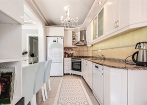 قريب من البحر - شقة 2 غرفة وصالة - مفروشة -في مهموتلار / الانيا 