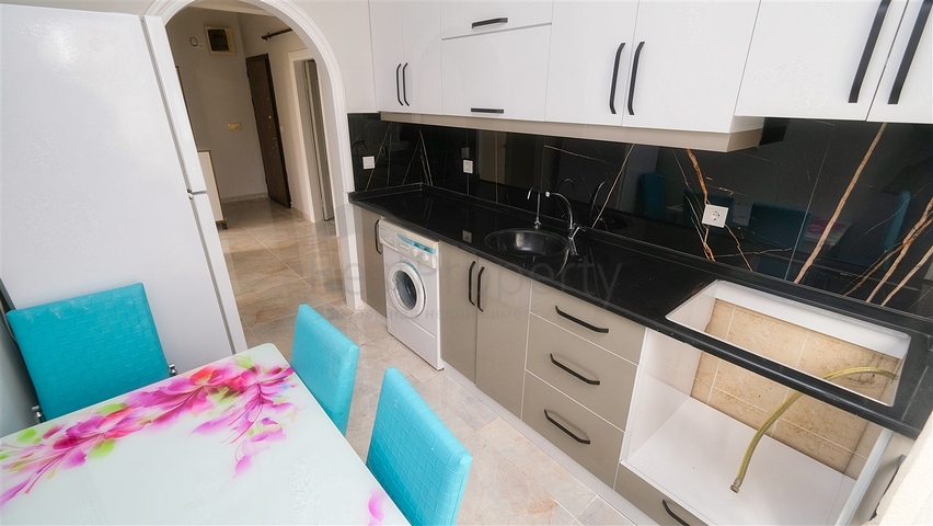 شقة مفروشة 2 + 1 على مسافة قريبة من البحر