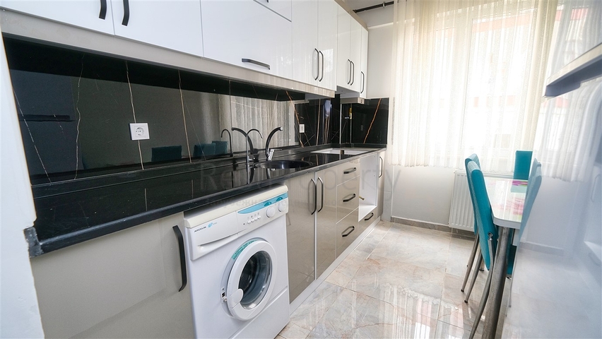 شقة مفروشة 2 + 1 على مسافة قريبة من البحر