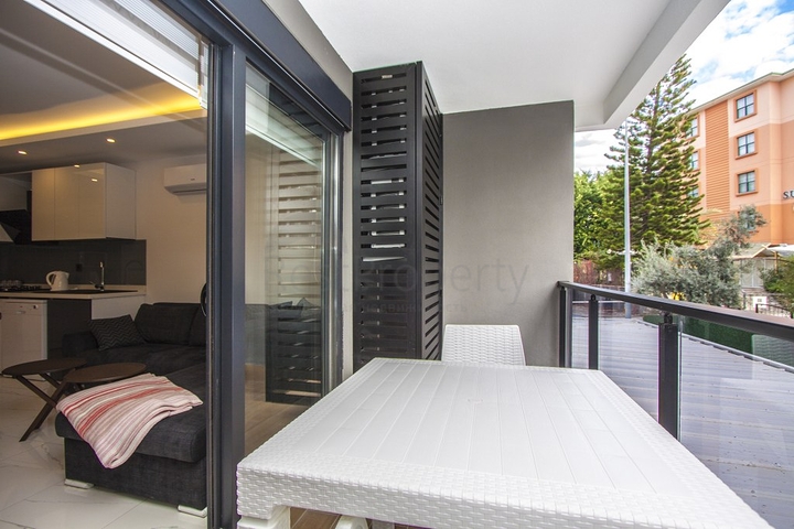 شقة انيقة -من تصميم غرفة وصالة -في مركز الانيا 