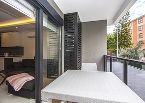 شقة انيقة -من تصميم غرفة وصالة -في مركز الانيا 