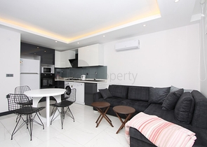 شقة انيقة -من تصميم غرفة وصالة -في مركز الانيا 