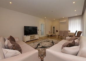 مجمع فاخر -في مركز المدينة -شقة 2 غرفة وصالة -مطبخ منفصل -في مركز الانيا 