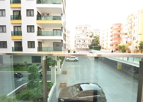 مجمع فاخر -في مركز المدينة -شقة 2 غرفة وصالة -مطبخ منفصل -في مركز الانيا 