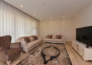 مجمع فاخر -في مركز المدينة -شقة 2 غرفة وصالة -مطبخ منفصل -في مركز الانيا 