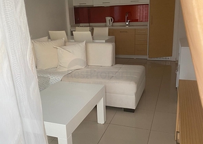 اطلالة بحر - شقة غرفة وصالة -ضمن مجمع فاخر -في كاستل / الانيا 