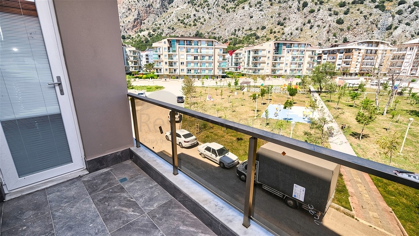 شقة 1 + 1 مطلة على جبال طوروس في منطقة هورما في أنطاليا
