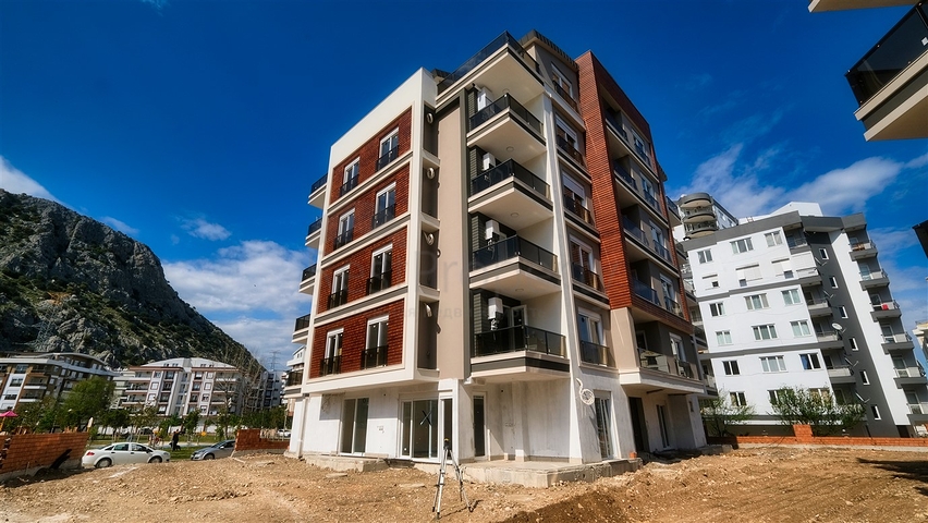 شقة 1 + 1 مطلة على جبال طوروس في منطقة هورما في أنطاليا