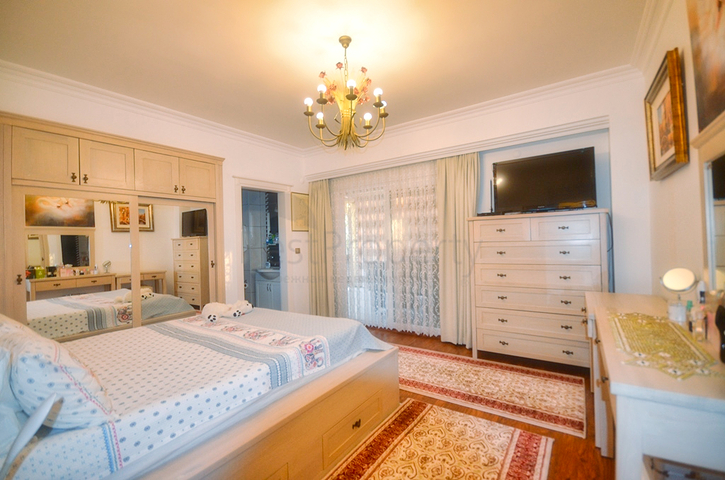 فيلا مستقلة -3 غرف وصالة - في فتهية 