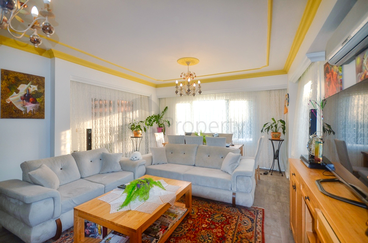 فيلا مستقلة -3 غرف وصالة - في فتهية 