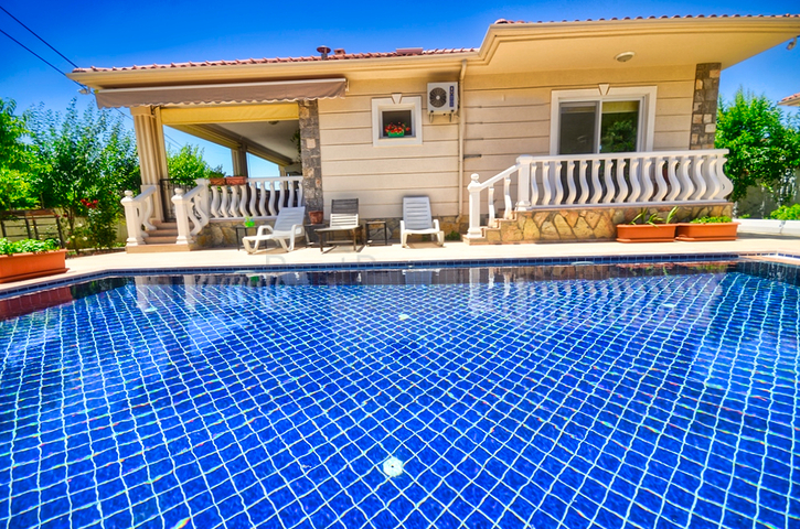 فيلا مستقلة -3 غرف وصالة - في فتهية 