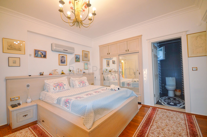 فيلا مستقلة -3 غرف وصالة - في فتهية 