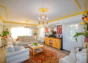 فيلا مستقلة -3 غرف وصالة - في فتهية 