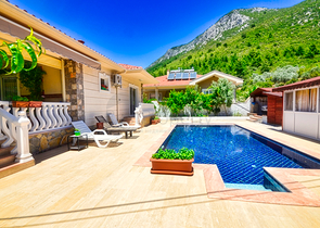 فيلا مستقلة -3 غرف وصالة - في فتهية 