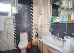 فيلا مستقلة -3 غرف وصالة - في فتهية 