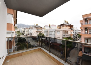 شقة مفروشة 1 + 1 على بعد 100 متر من البحر