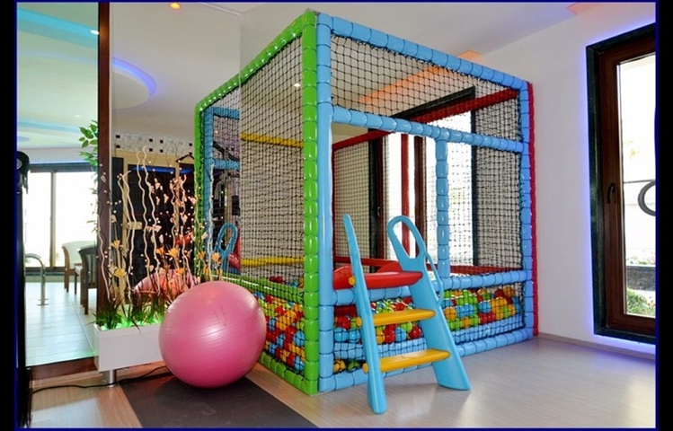 مجمع فاخر -شقة غرفة وصالة -مفروشة -قريبة من البحر - في مهموتلار / الانيا 