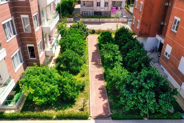 شقة ثانوية 2 + 1 في ليمان 750 م على البحر