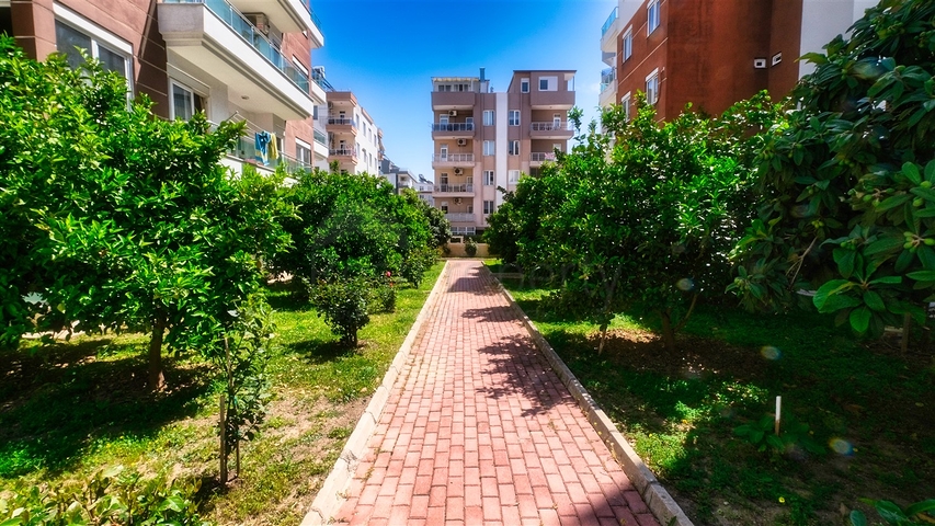 شقة ثانوية 2 + 1 في ليمان 750 م على البحر